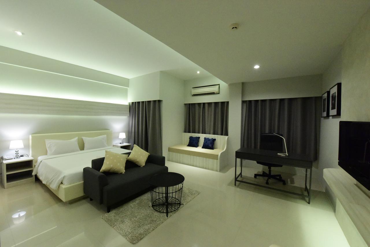 Trendy Hotel Nakhon Pathom Exterior photo