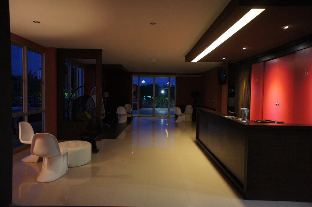 Trendy Hotel Nakhon Pathom Exterior photo